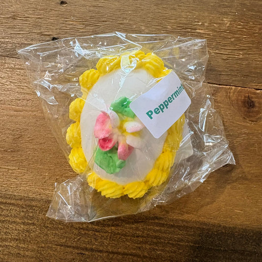 SANDY'S CANDY - PEPPERMINT - HANDMADE CANDY EASTER EGG 50G