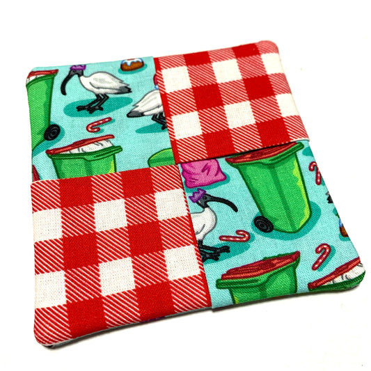 MUMMA WHOOPEE- SINGLE CHRISTMAS WINE GLASS SLIPPER/COASTERS- Bin Chicken & Gingham