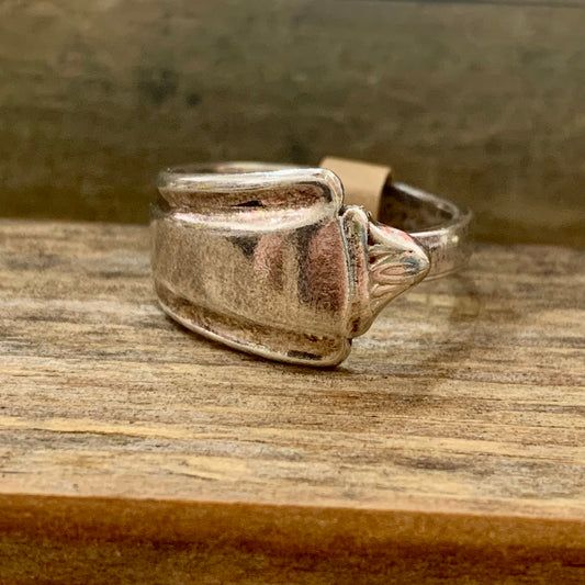MOLLY MADE - Silverware Ring #9- Point