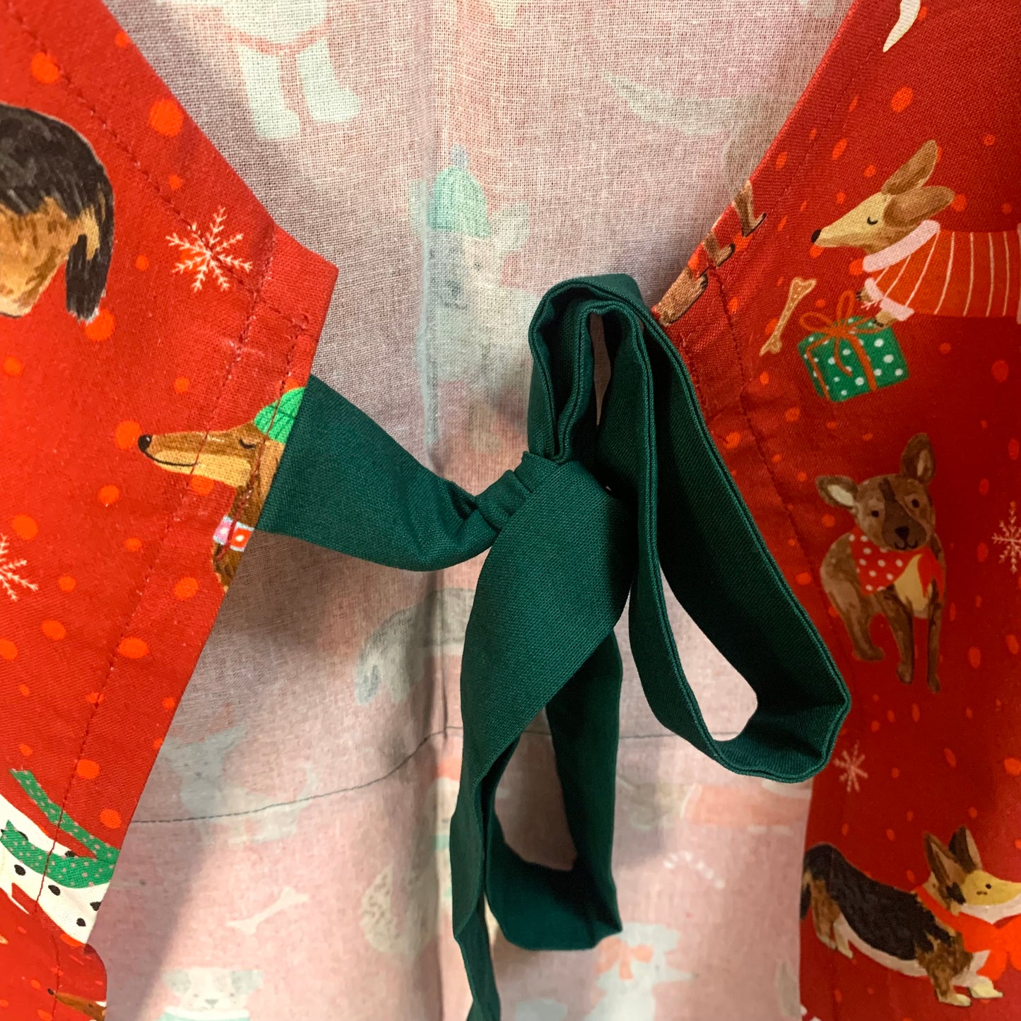 MUMMA WHOOPEE - "Festive Doggos" Apron