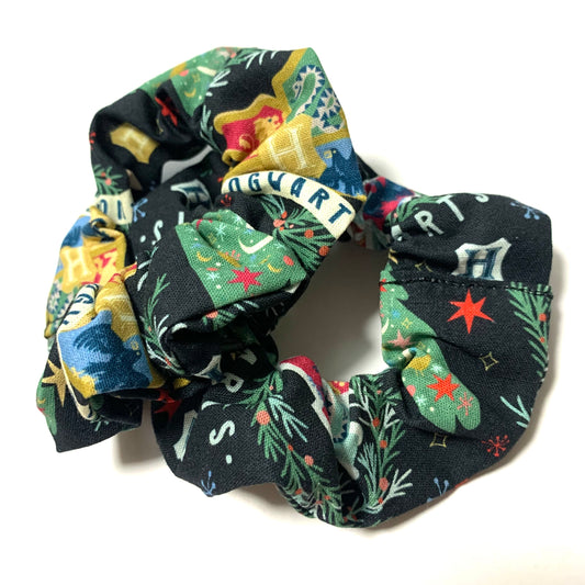 MAKIN' WHOOPEE - "Hogwarts Christmas (Harry Potter)" Christmas Scrunchies