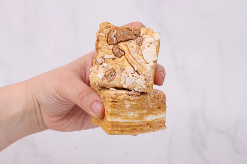 THE MARSHMALLOW COMPANY - Biscoff White Choc - 3 Piece