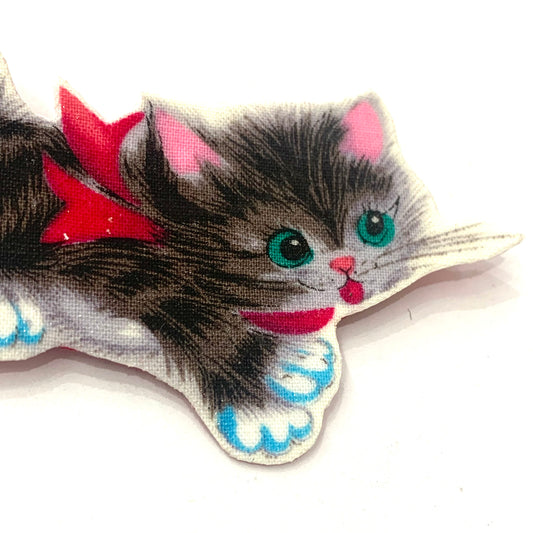 MAKIN' WHOOPEE- Fabric Remnant Brooches- Pouncing Pretty Kitty (Light)