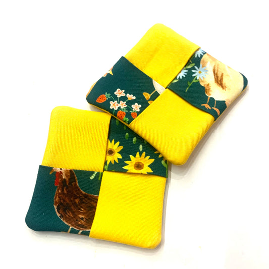 MUMMA WHOOPEE- SINGLE WINE GLASS SLIPPER/COASTERS- Chickens & Yellow