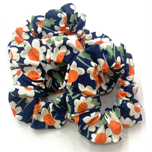 MAKIN' WHOOPEE - "Navy Daisies" REGULAR SCRUNCHIES