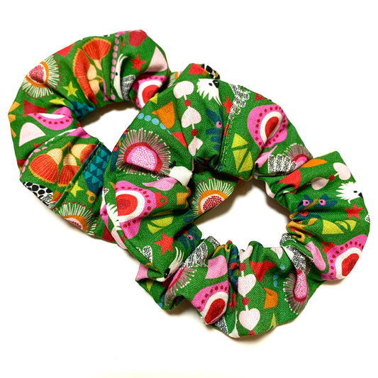 MUMMA WHOOPEE - Regular “Green Australiana” CHRISTMAS SCRUNCHIES