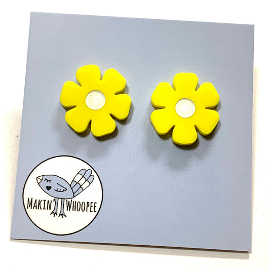 MAKIN' WHOOPEE - Cutie Bloom Studs- Yellow & White