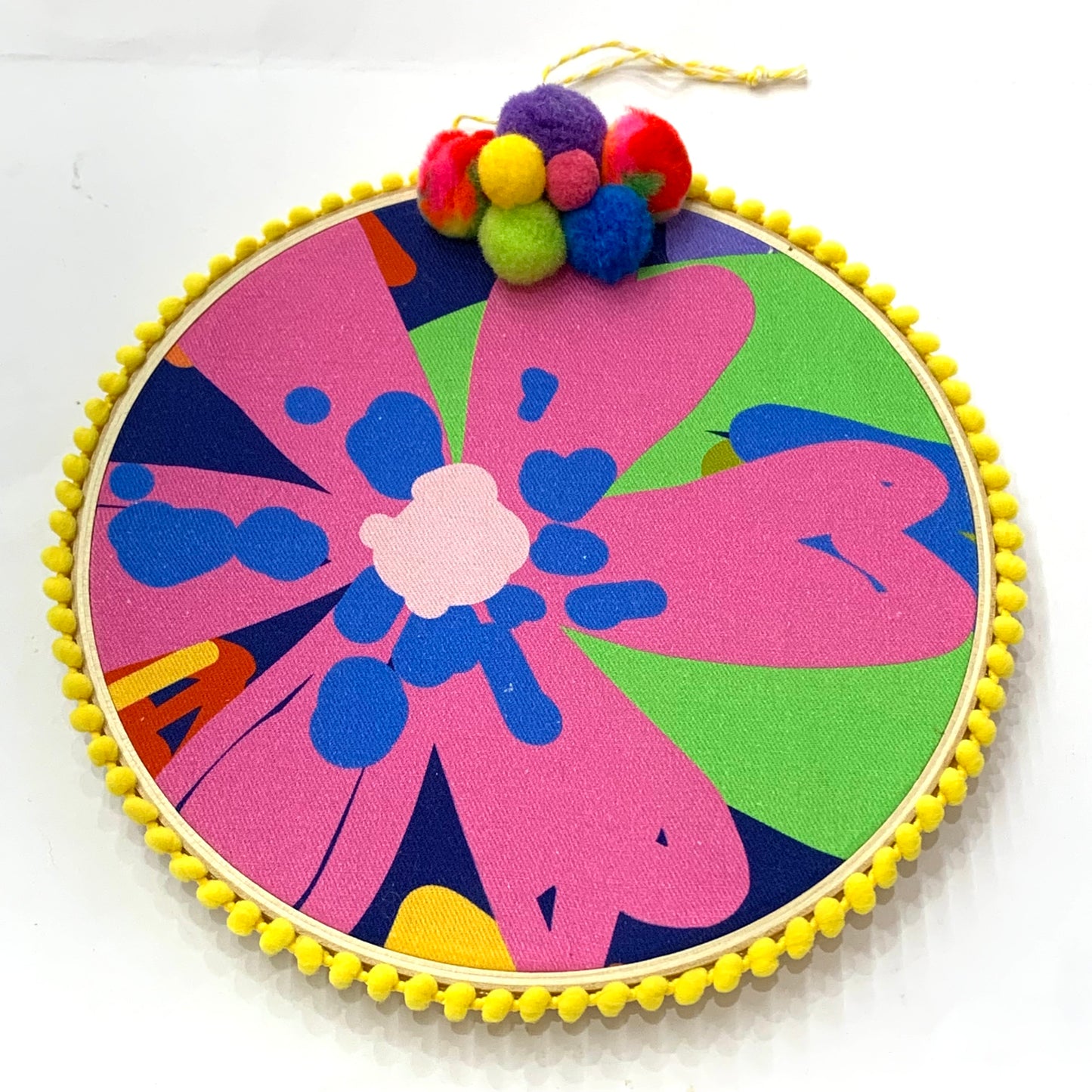 MAKIN WHOOPEE- "Flower Power"- Large Embroidery Hoop Decoration