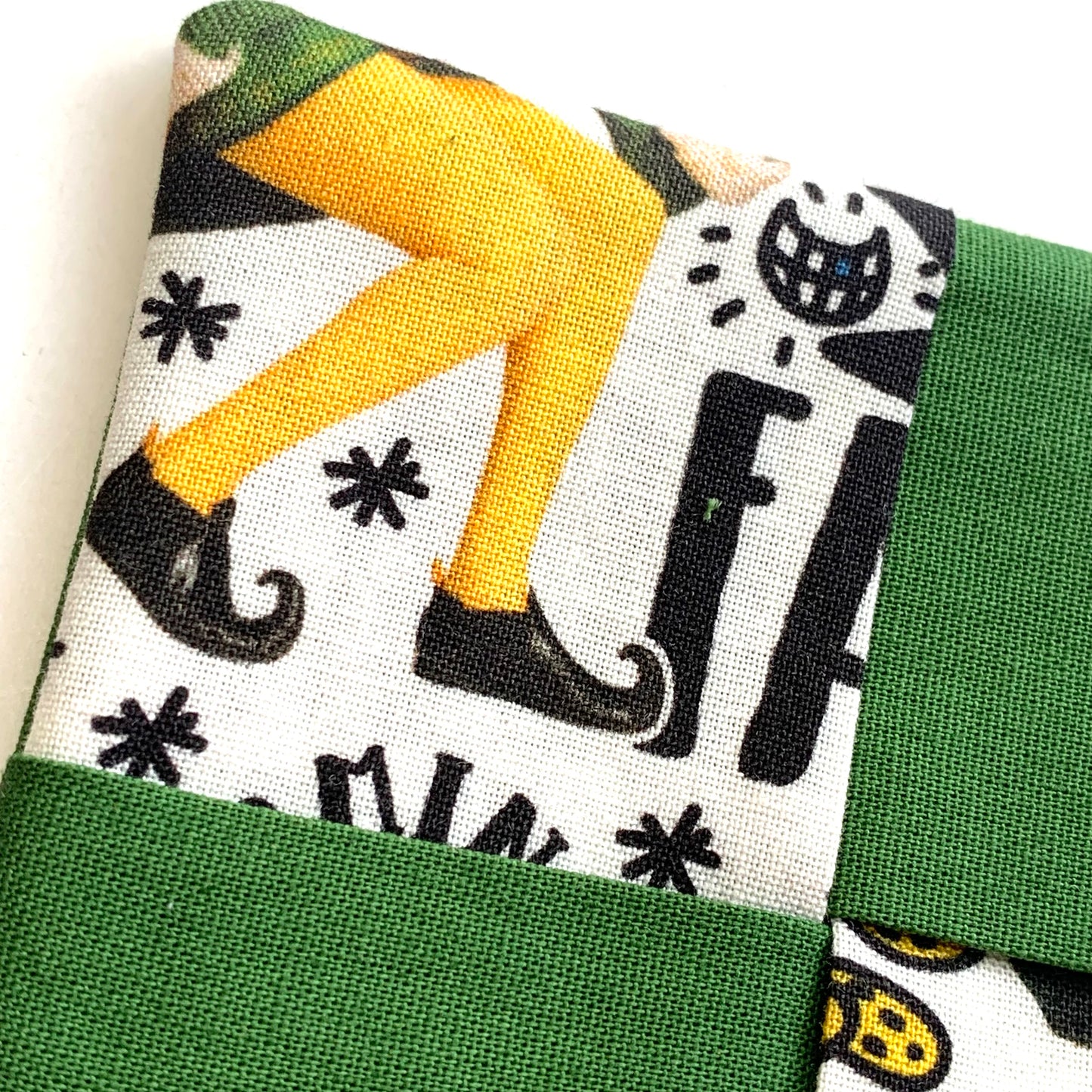 MUMMA WHOOPEE- SINGLE CHRISTMAS WINE GLASS SLIPPER/COASTERS- Buddy & Green