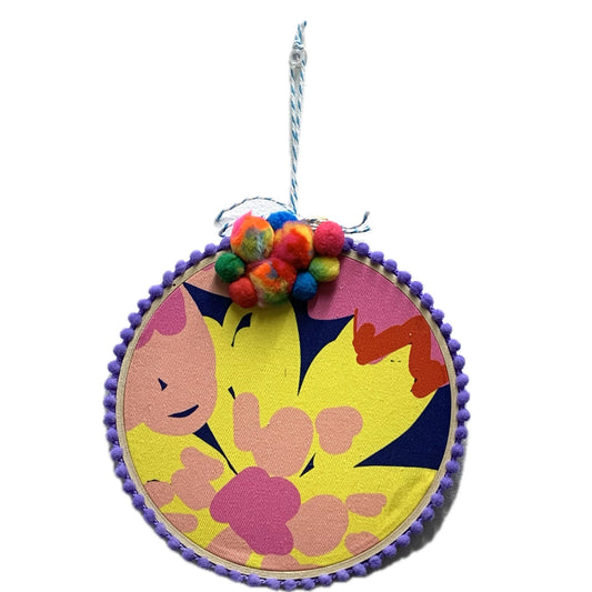 MAKIN WHOOPEE- "Flower Power"- Medium Embroidery Hoop Decoration