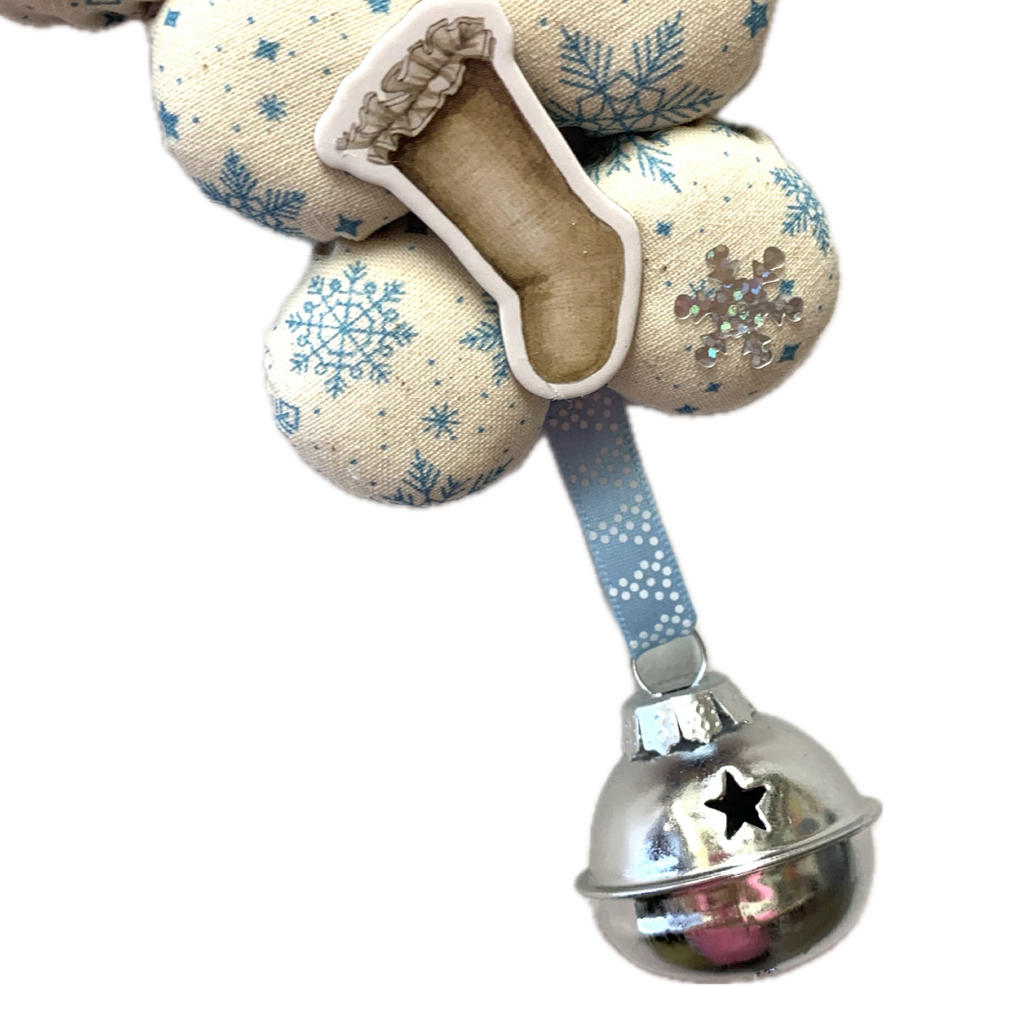 MUMMA WHOOPEE- "BLUE CHRISTMAS"- SMALL BOTTLE TOP CHRISTMAS TREE WALL HANGING