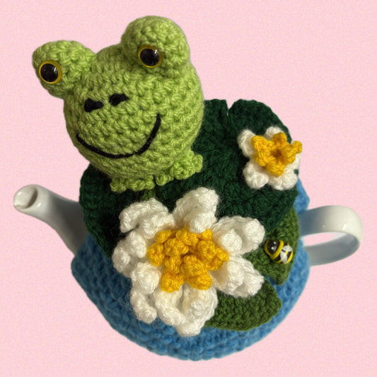 BEAKNITS- CROCHET TEA COSY - Frog on Lily Pad
