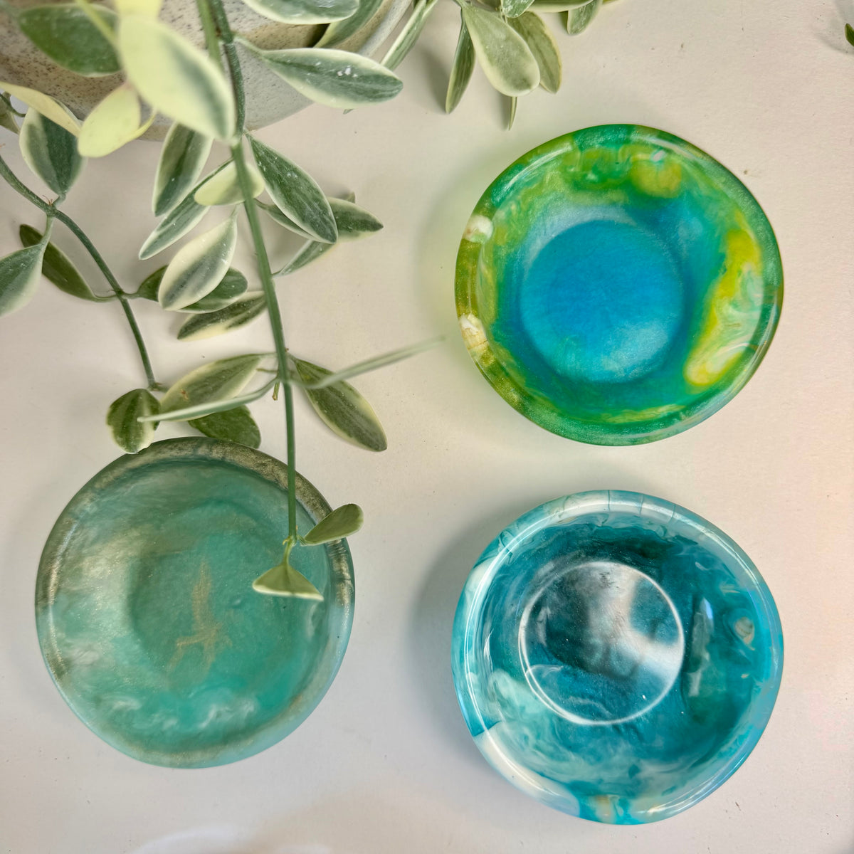 BRENDA STONE ART - Mini Scallop Resin Bowl 2