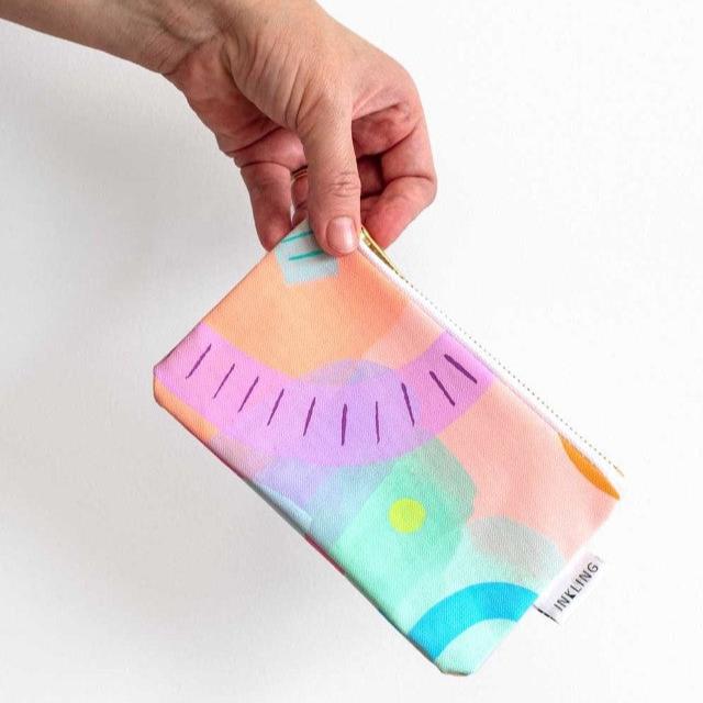 Tiny pouch hot sale