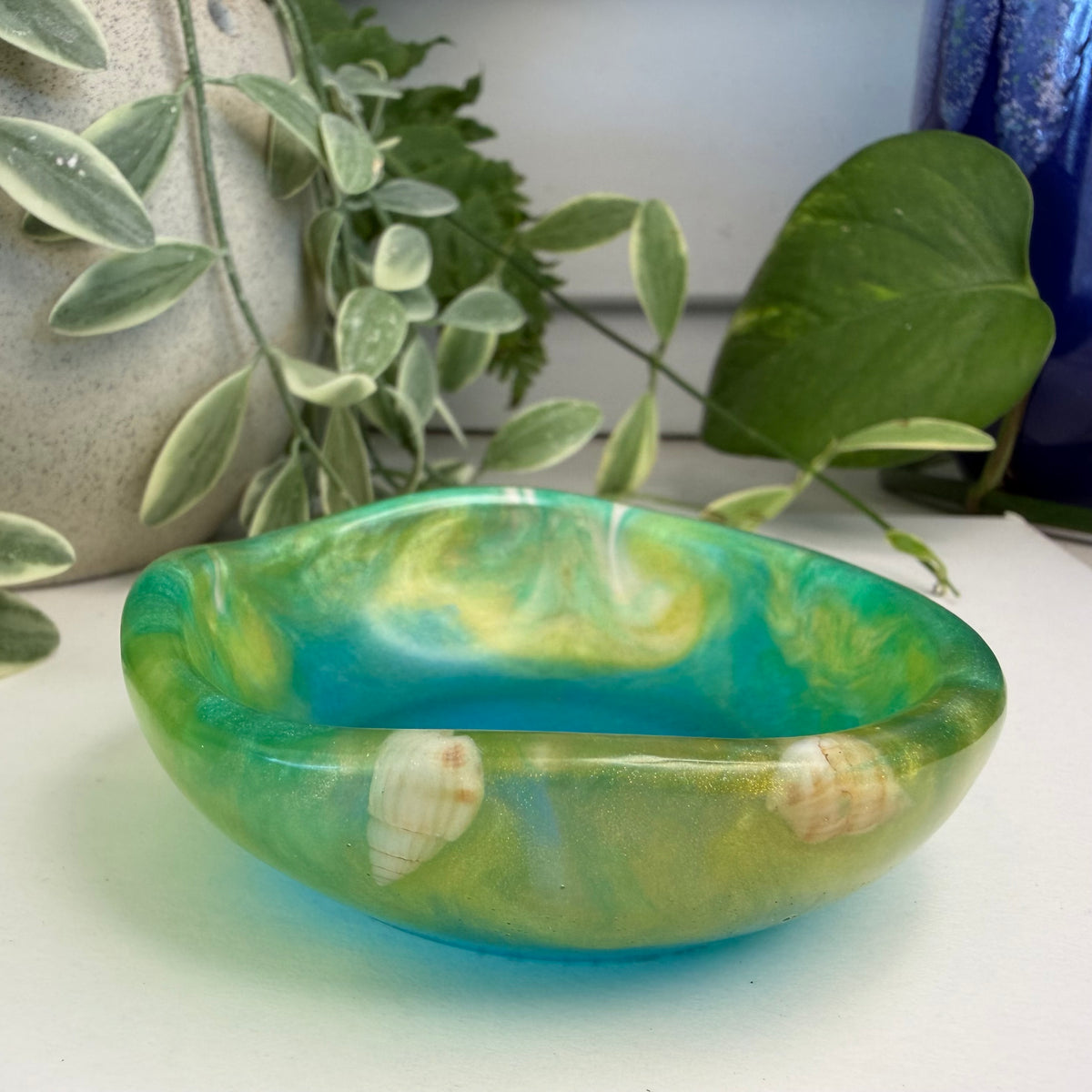 BRENDA STONE ART - Mini Scallop Resin Bowl 2