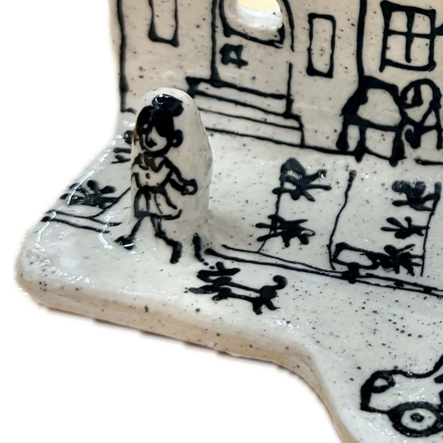 BELOVED POTTERY - Village - Tea Light Holder 10