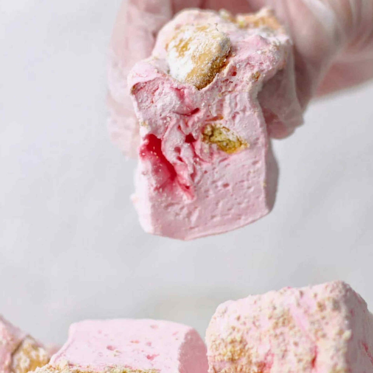 THE MARSHMALLOW COMPANY - Strawberry Cheesecake Marshmallow