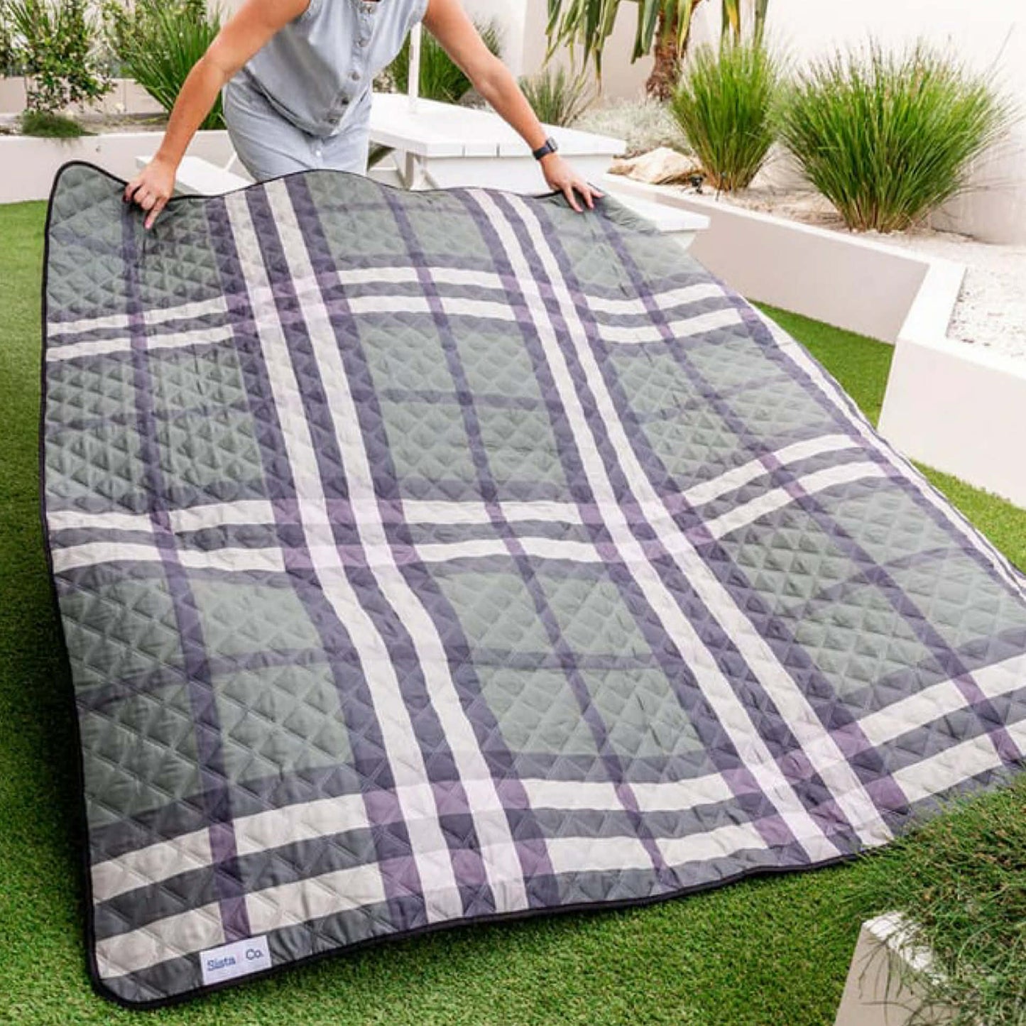 SISTA & CO. - Picnic Mat - Olive Fields