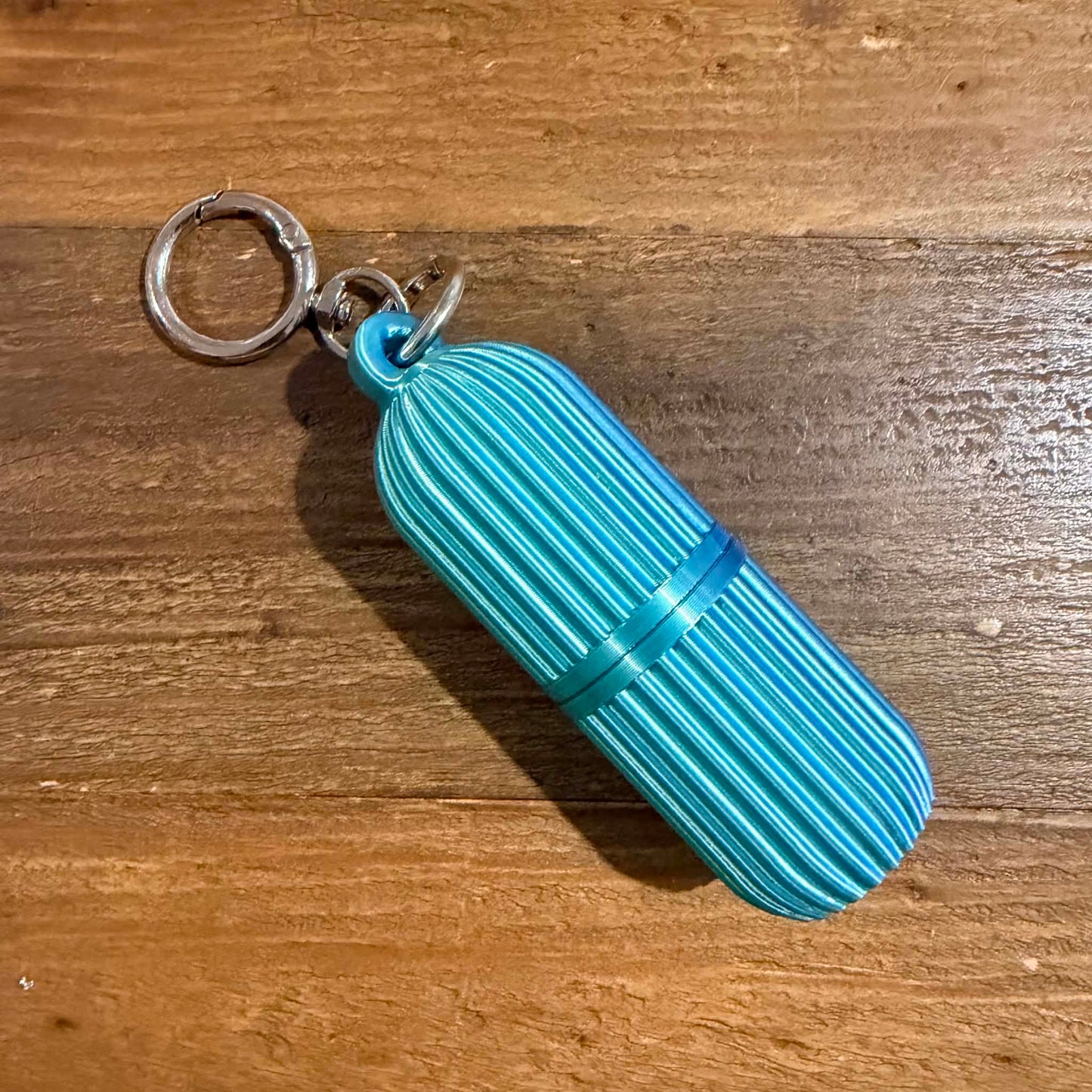 DWAYNSKI.3D - BLUE HAWAII - LIPPIA Lip Balm/Lipstick Holder Keychain