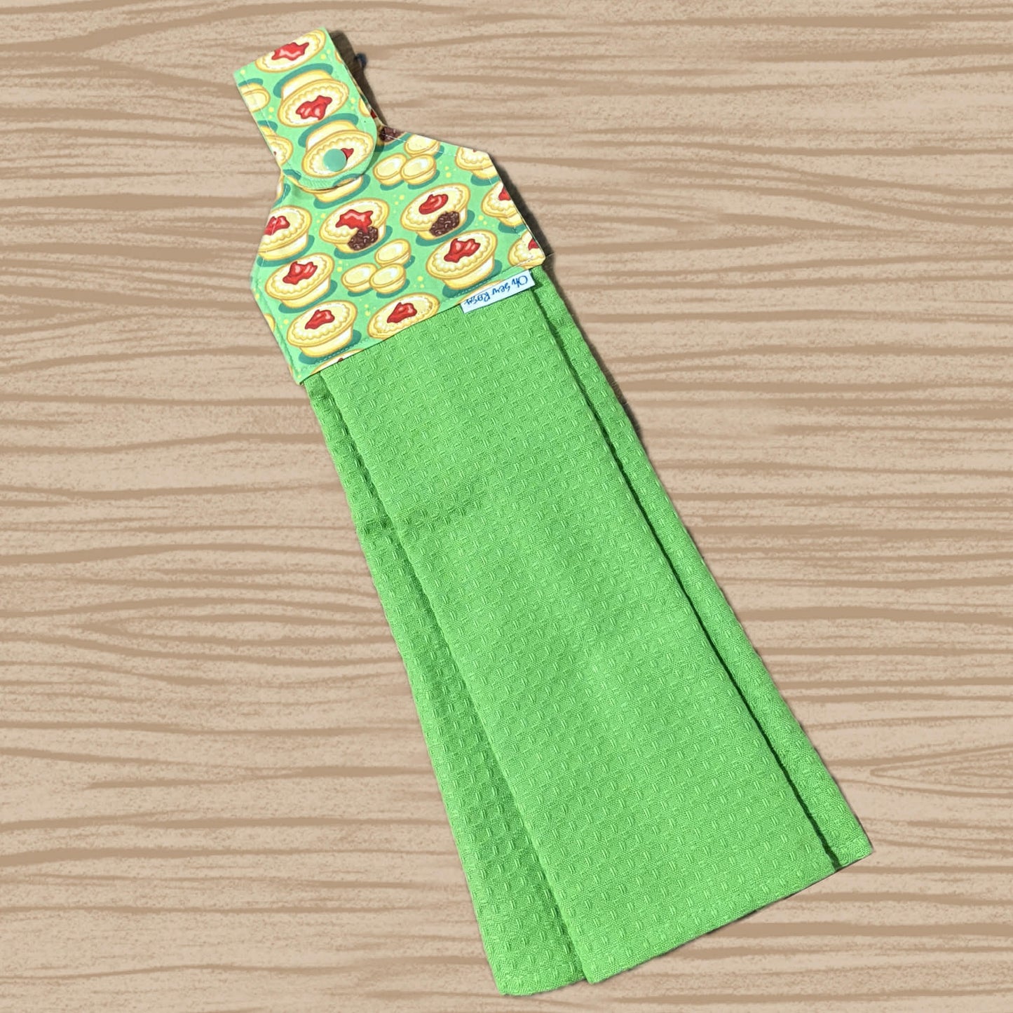 OH SEW ROSY: Hanging Towels - Meat Pies (Laura Wayne print)