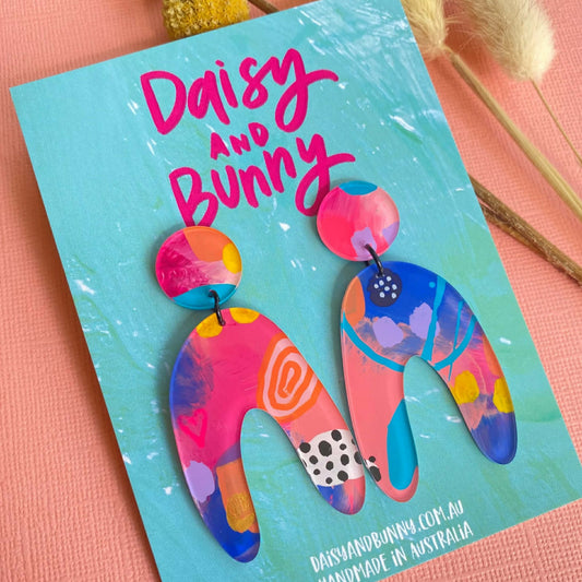 DAISY AND BUNNY - DAVINA DANGLES - GALAXY