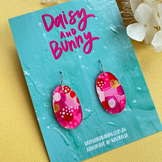 DAISY AND BUNNY - Hand Painted Hooks - Pink and Red 2