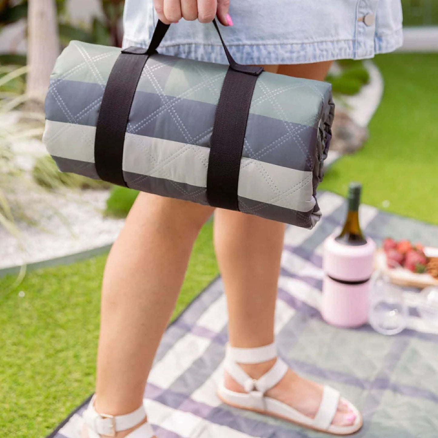 SISTA & CO. - Picnic Mat - Olive Fields
