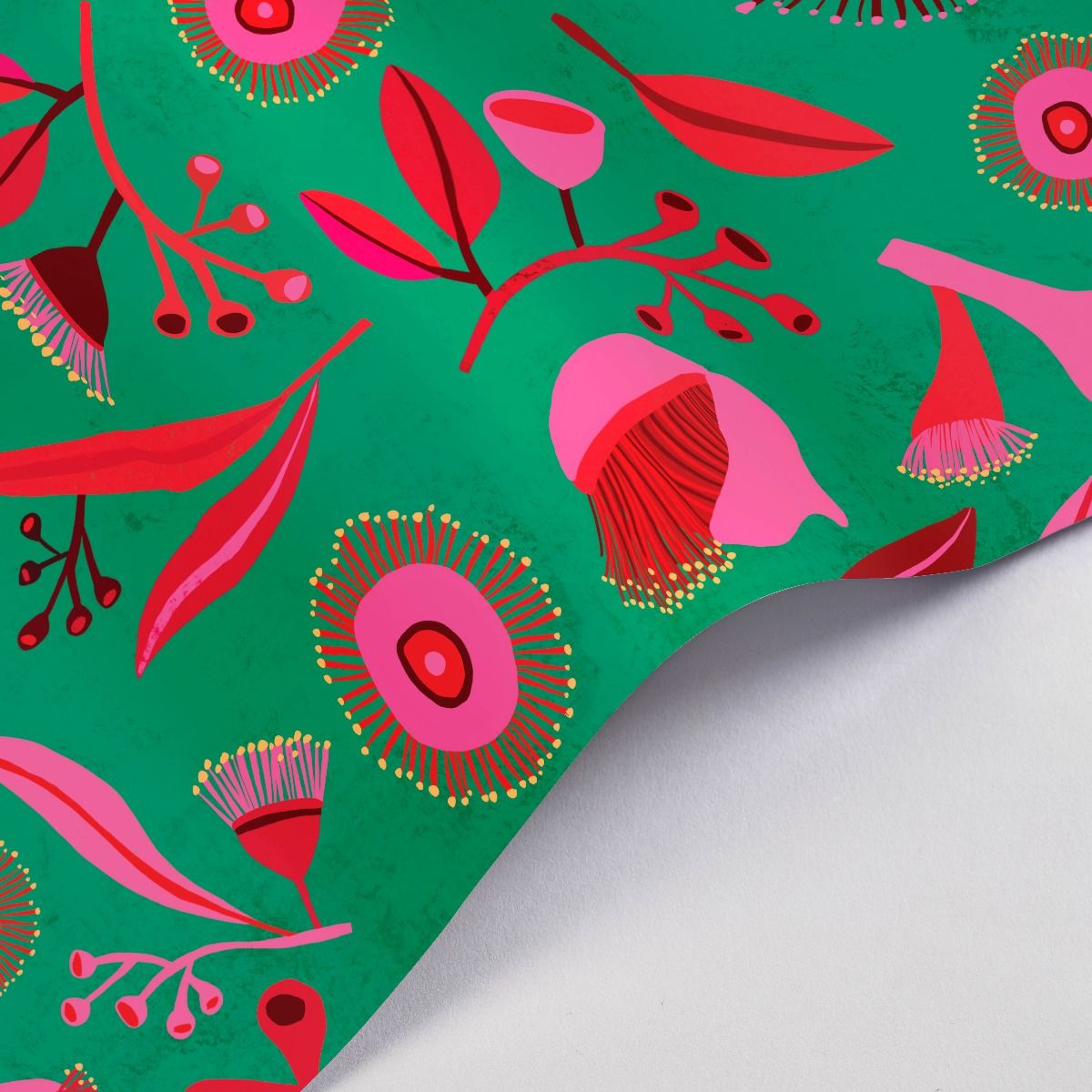 NUOVO - Gift Wrap- Pink & Green Eucalyptus
