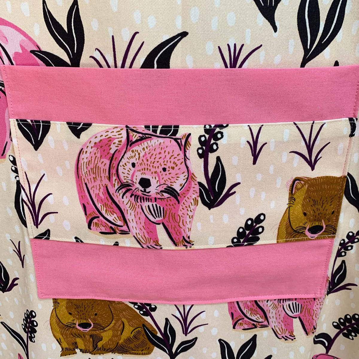 MUMMA WHOOPEE - "WOMBATS" Apron