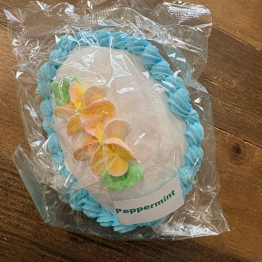 SANDY'S CANDY - PEPPERMINT - HANDMADE CANDY EASTER EGG 130G