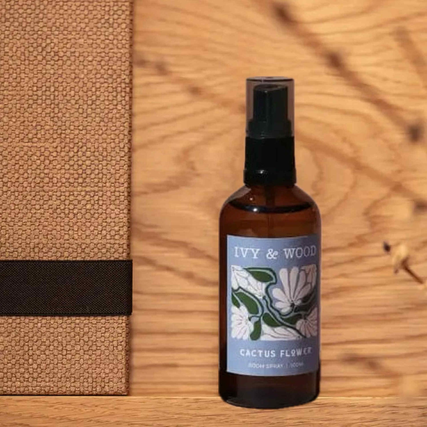 IVY & WOOD - Floral Collection: Cactus Flower Room Spray