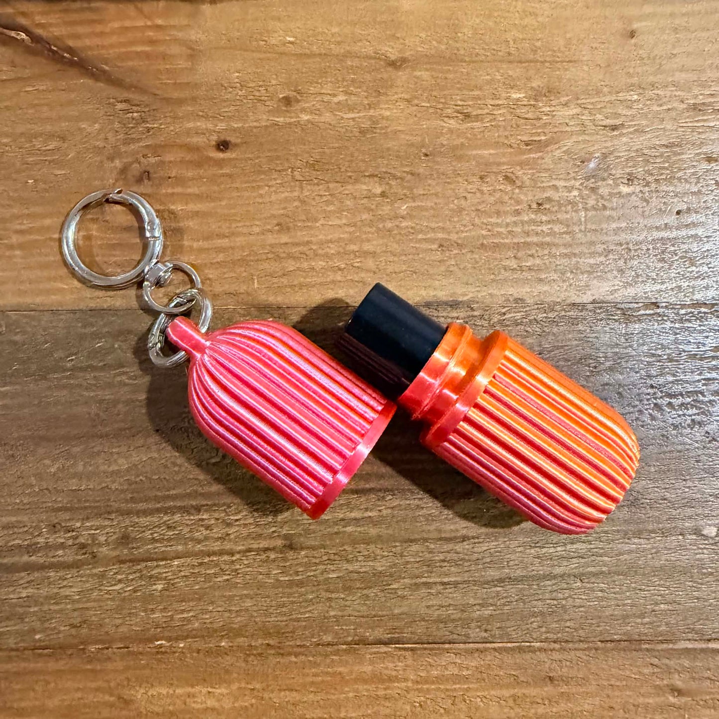 DWAYNSKI.3D - BLUE HAWAII - LIPPIA Lip Balm/Lipstick Holder Keychain