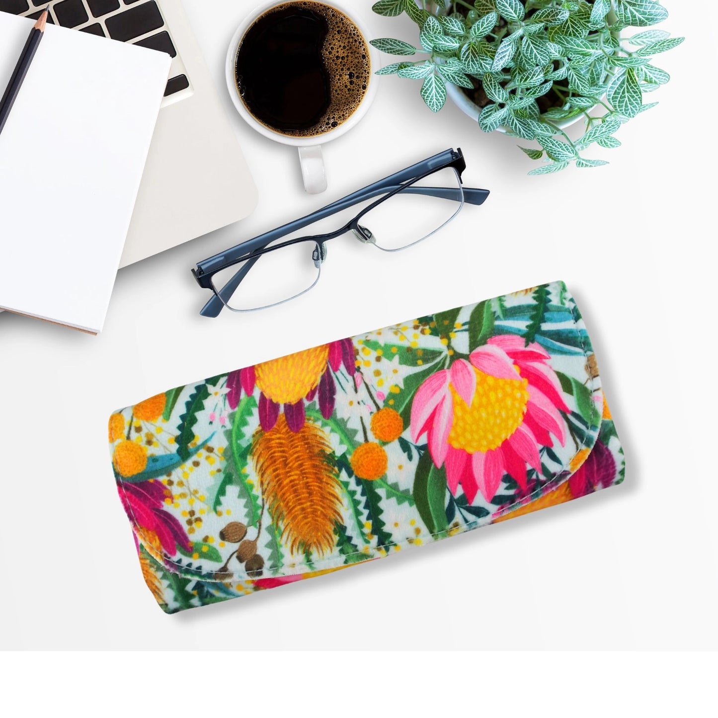 DIESEL AND DUTCH - BUSHLAND BOTANICALS - VELOUR GLASSES CASE