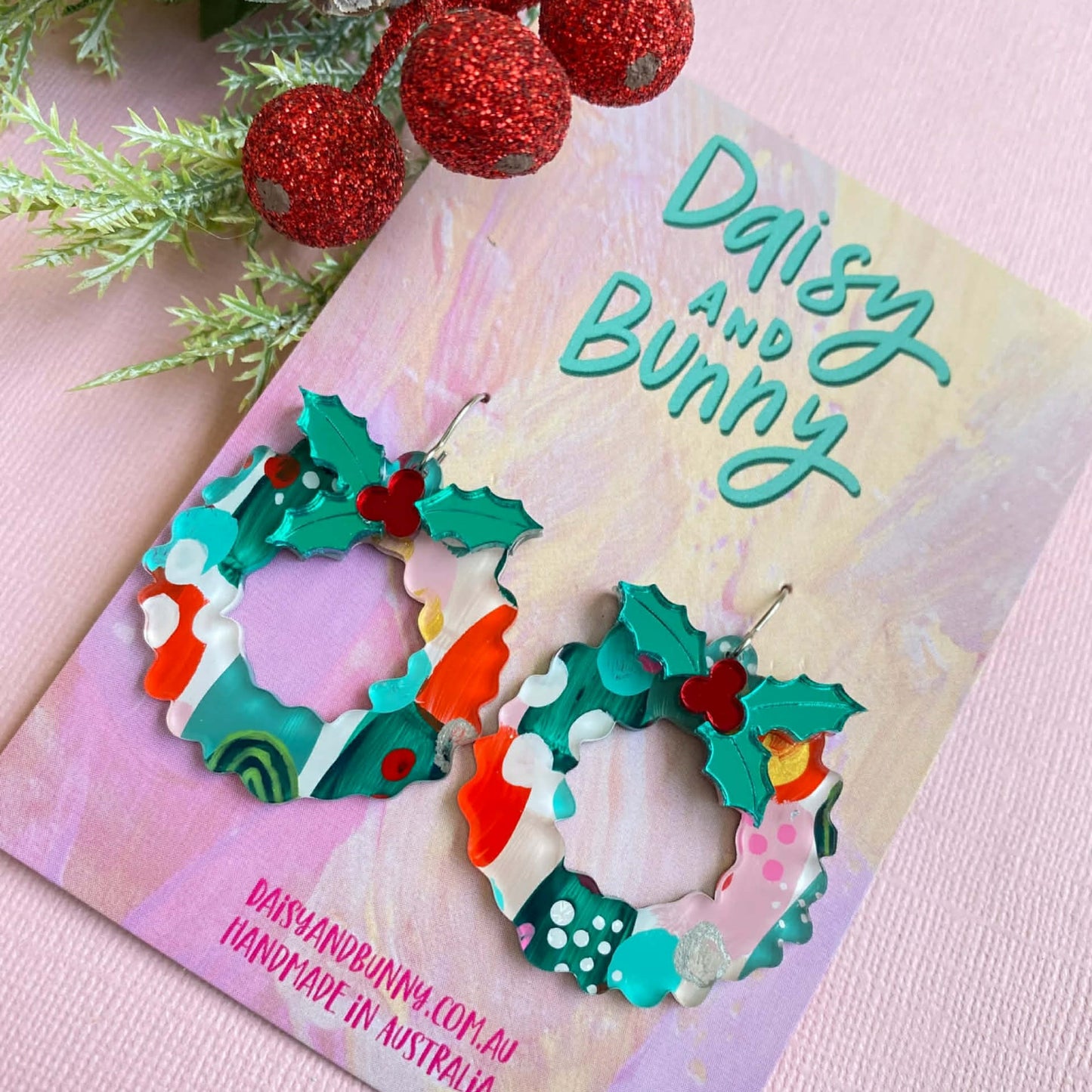 DAISY AND BUNNY - HANDPAINTED CHRISTMAS WREATHS