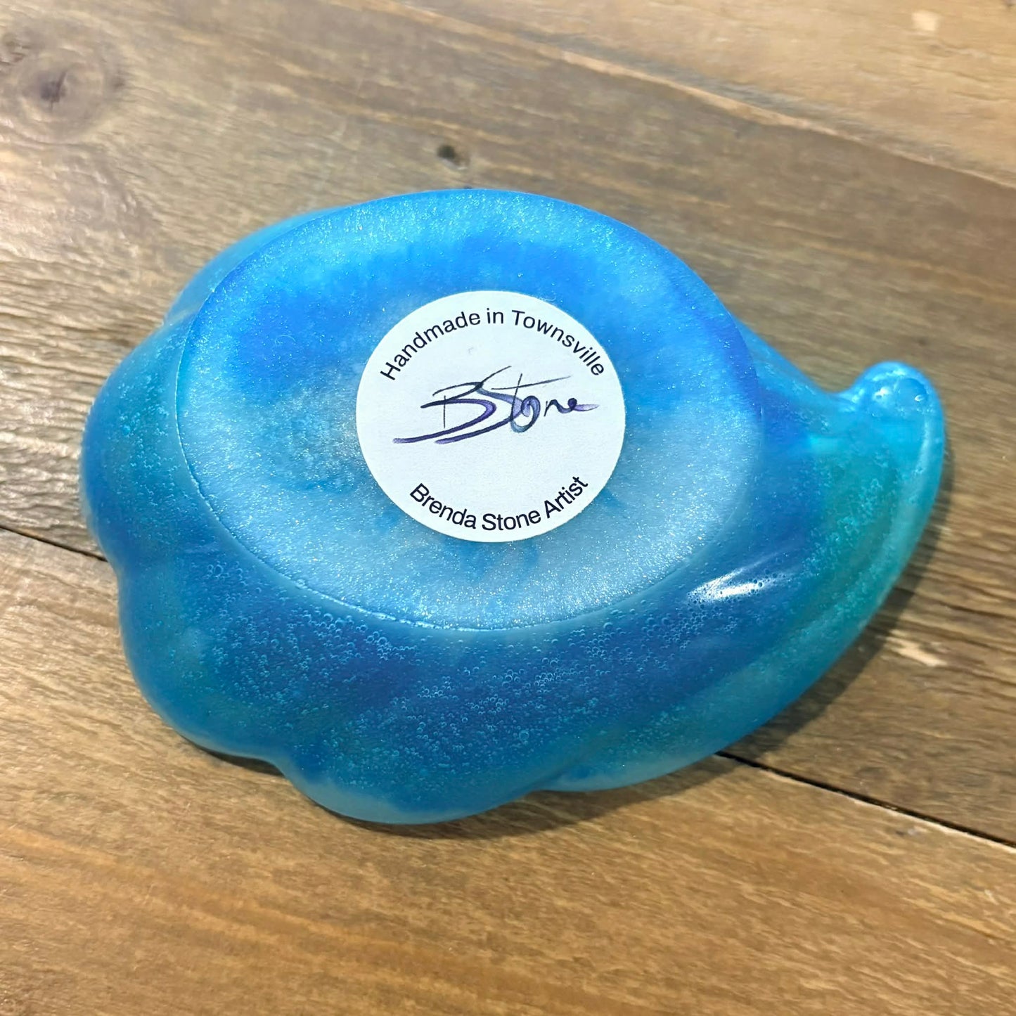 BRENDA STONE ART - Curved Shell Resin Dish