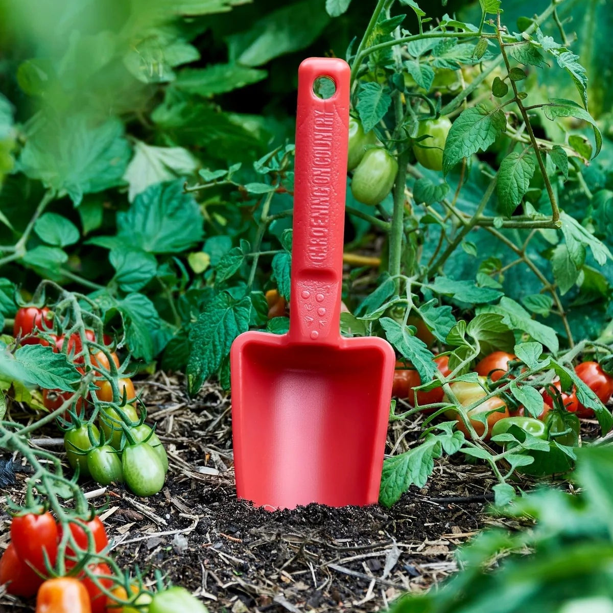 GARDENING ON COUNTRY - Womby Hand Trowel  Bumbunga Pink — Recycled Plastic, Australian Made