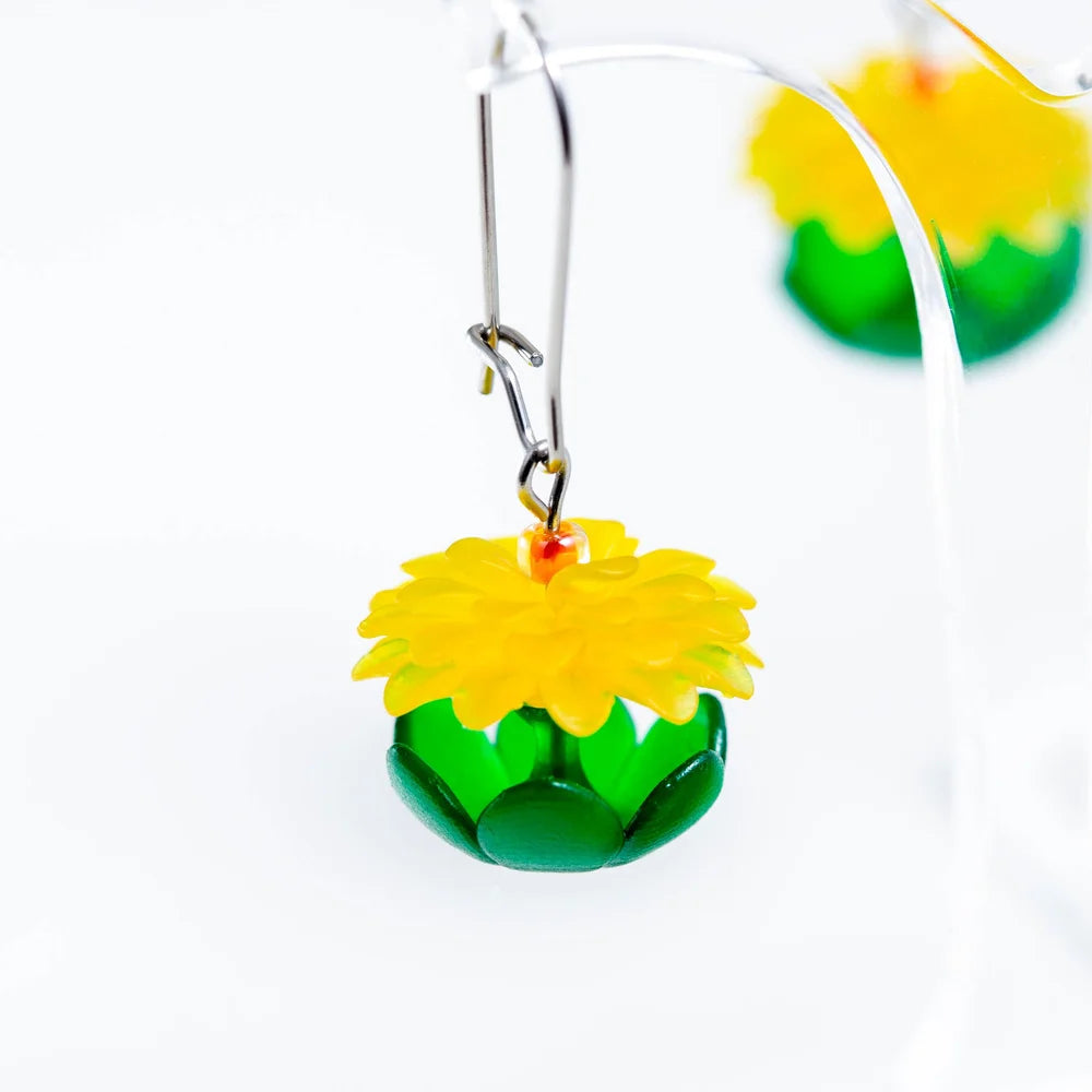 CLAIRE ISHINO- Dandelion Flower Earrings