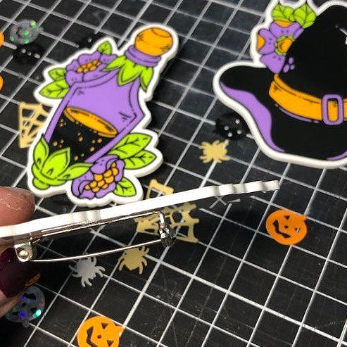 MAKIN' WHOOPEE - "Bewitching Books" Magic Books Limited Edition Halloween Brooch