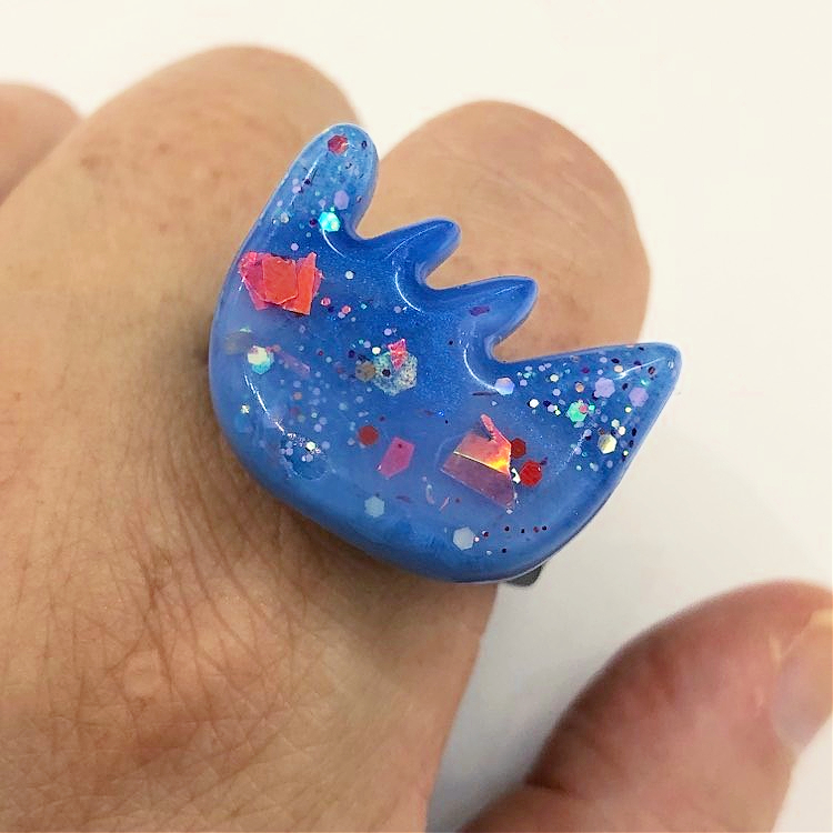 WATSON THE PUMPKIN - Large Resin Ring - Blue with Glitter & Red Flakes - Tulip